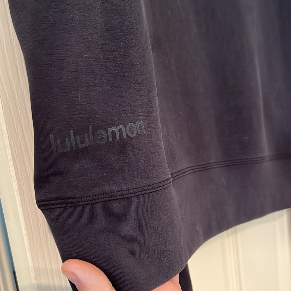 Lululemon Softstreme Crewneck - Picture 4 of 6